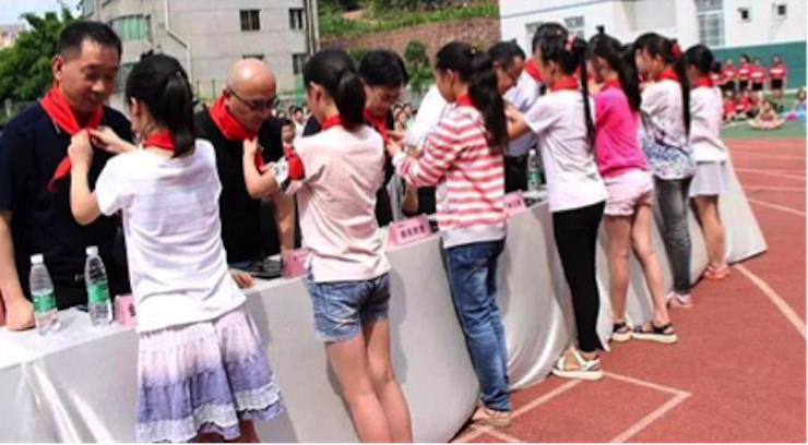 俄罗斯专享会乐器爱心捐赠行动在四川金堂县举办 ——与音乐牵手 随幸福成长